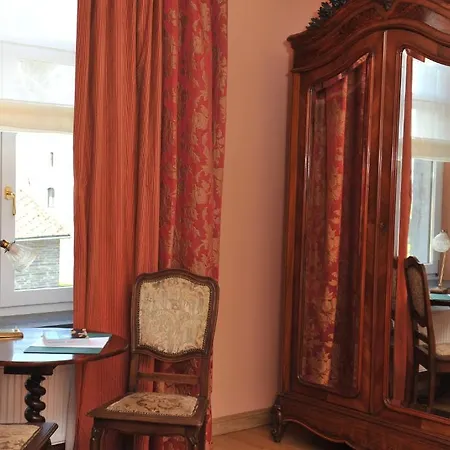 La Maison De Maitre Penzion